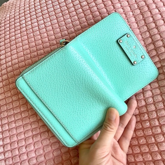 Kate Spade zipper wallet - Picture 7 of 8